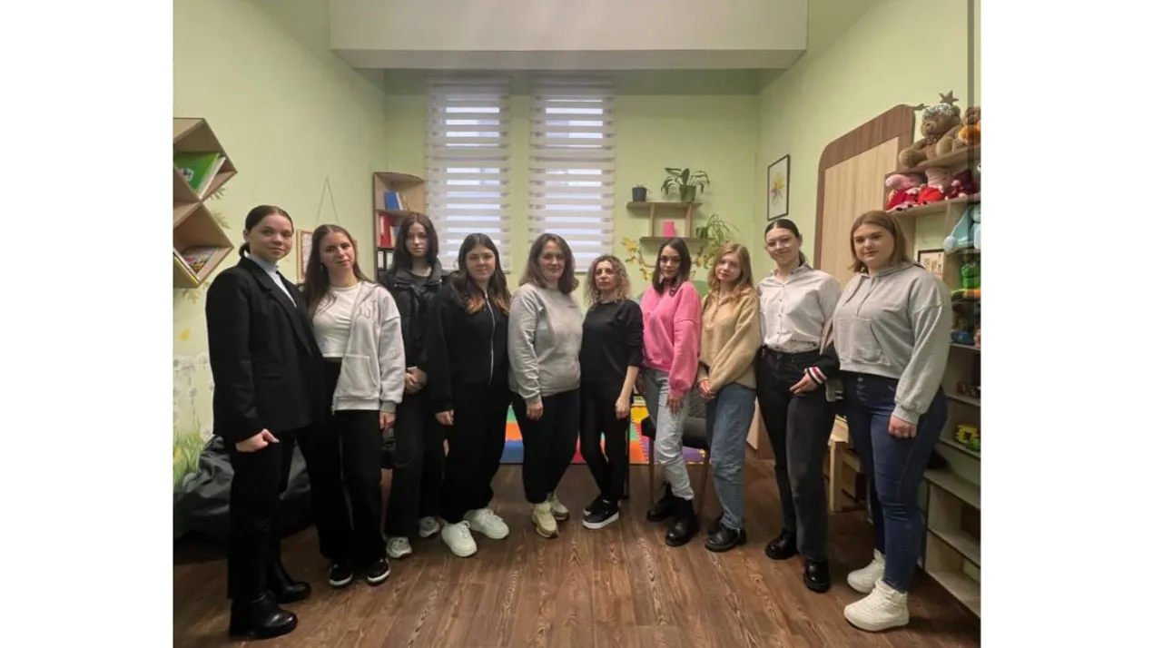 Навчальне заняття на базі Чернівецького міського центру соціальних служб